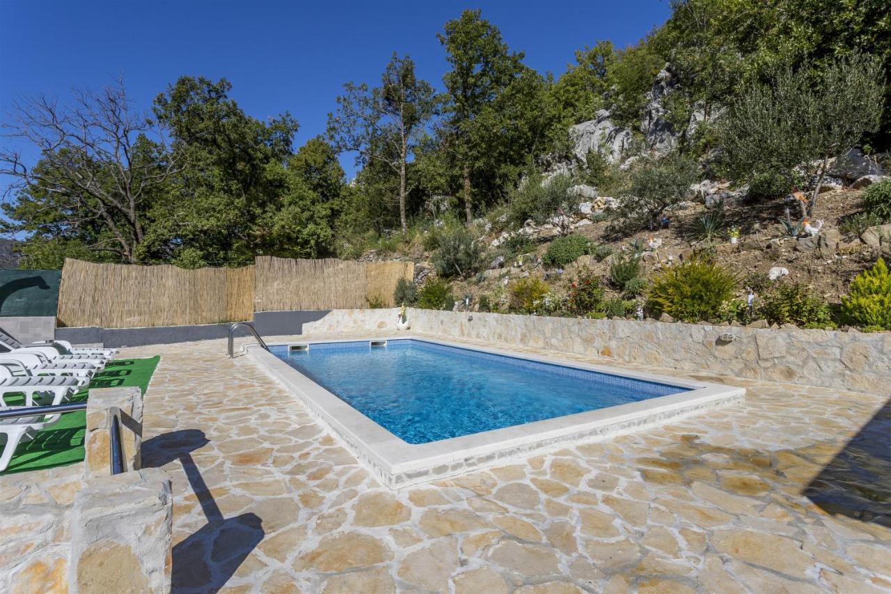 Holiday Home Dijamant Kučiće Dış mekan fotoğraf