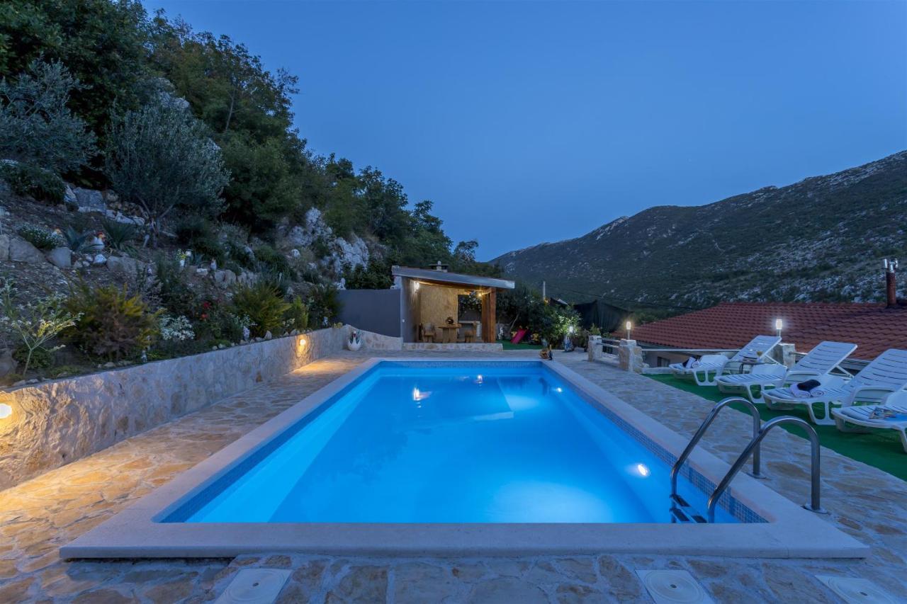 Holiday Home Dijamant Kučiće Dış mekan fotoğraf