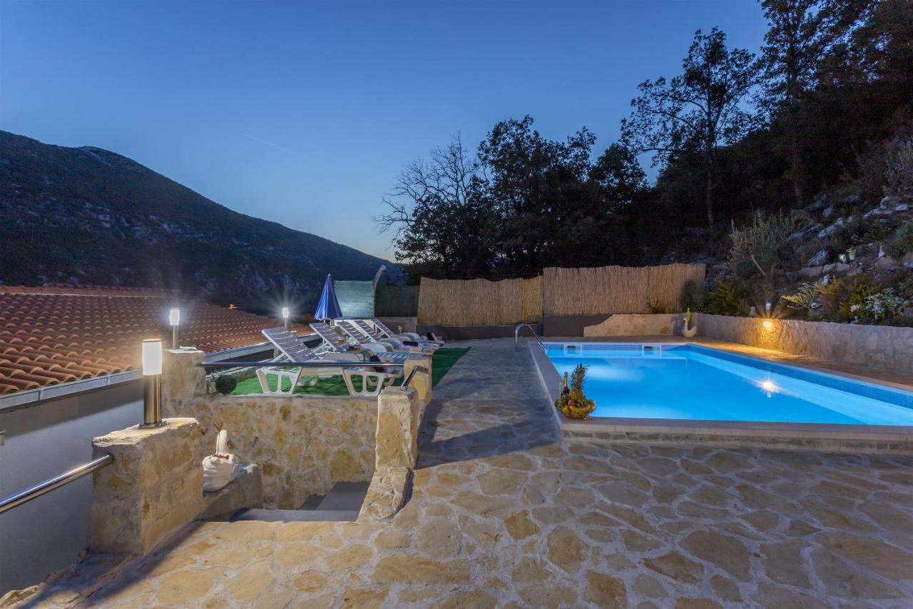 Holiday Home Dijamant Kučiće Dış mekan fotoğraf