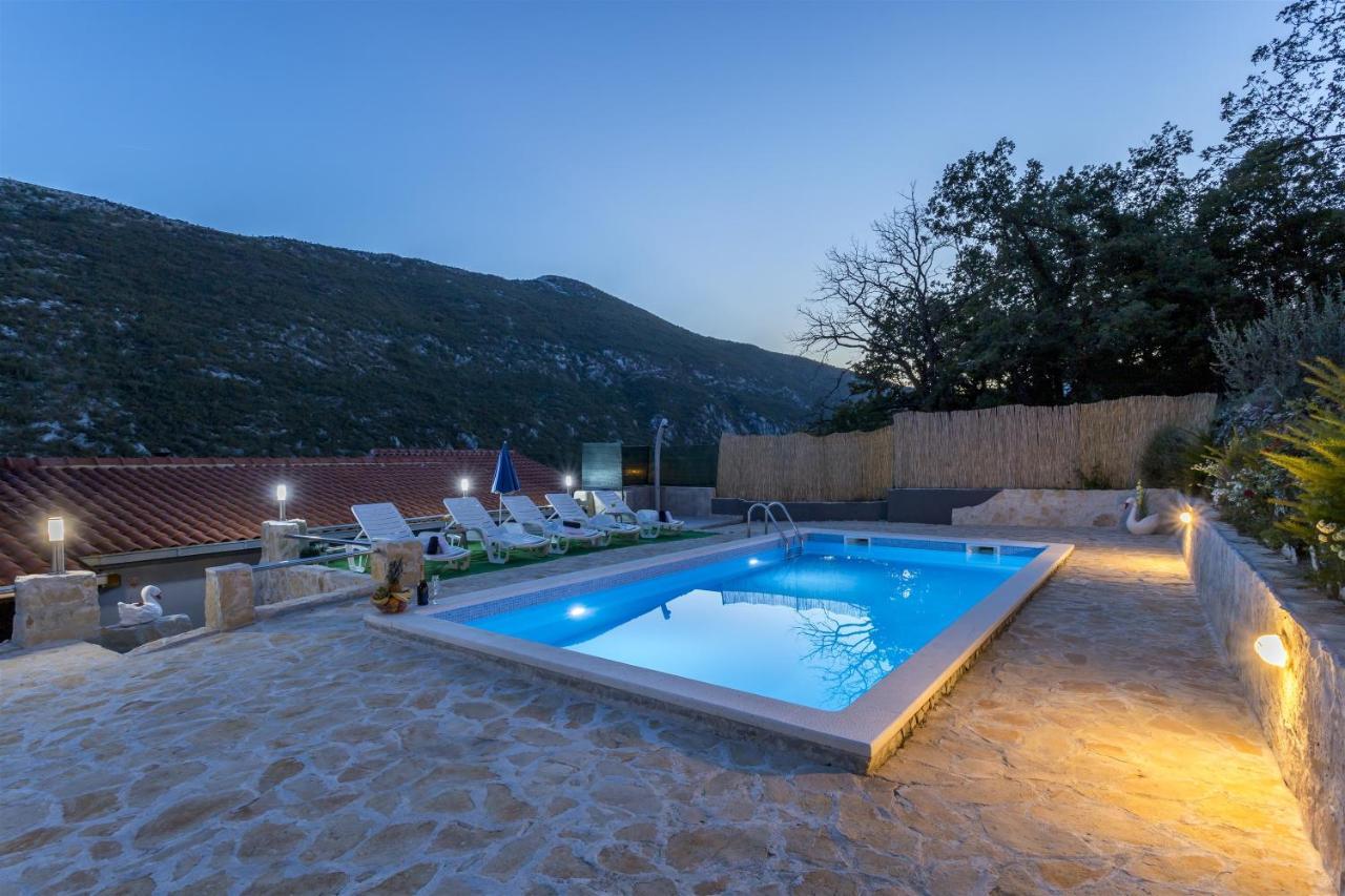 Holiday Home Dijamant Kučiće Dış mekan fotoğraf